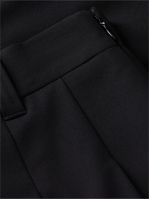 Black Metal Flag Pleated Skirt  Women