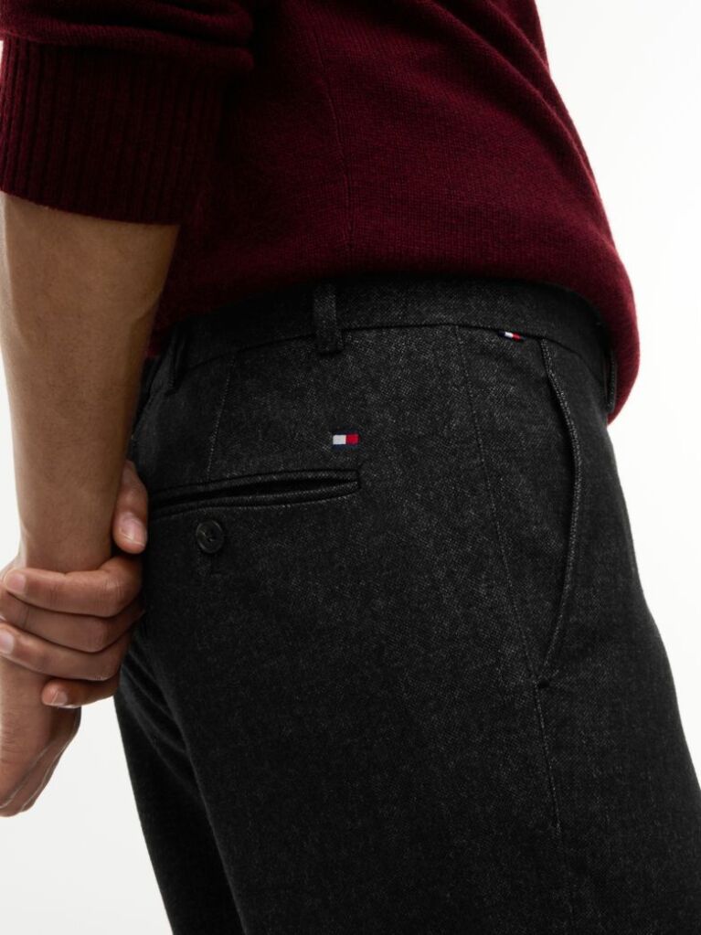 Negru Pantaloni Chinos Denton Cu Croiala Dreapta  Barbati