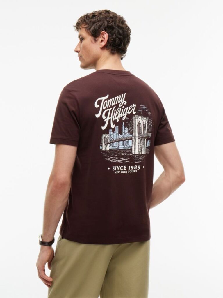 Maro T-Shirt Cu Imprimeu Pe Spate Si Guler Crew  Barbati