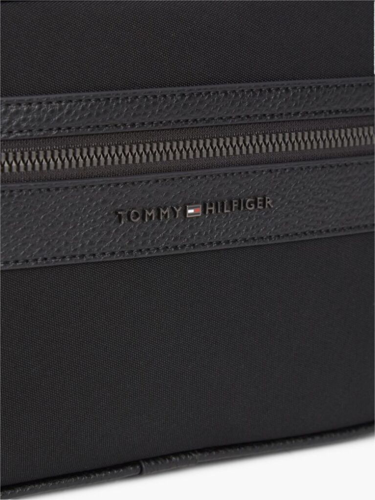 Negru Geanta Reporter Crossbody Cu Logo Din Metal  Barbati