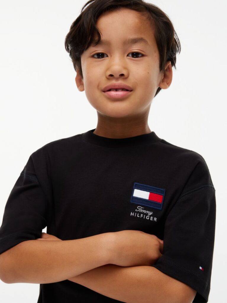 Negru T-Shirt Cu Guler Rotund Si Logo  Baieti