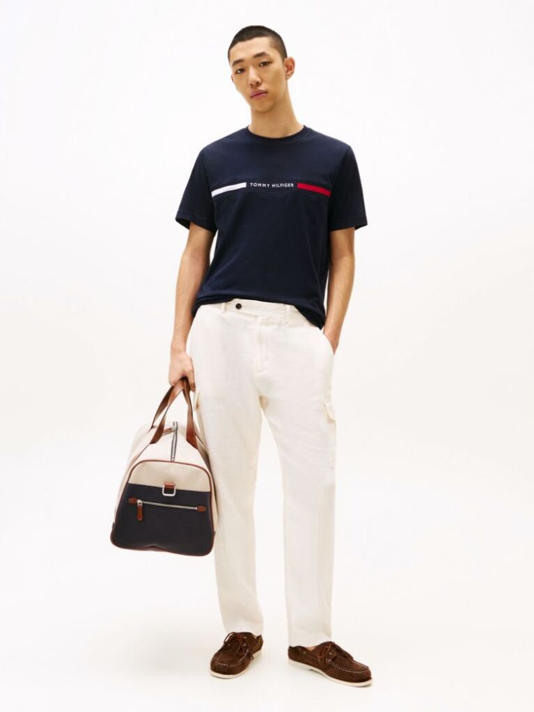 Blue Tricou Cu Guler Rotund Si Panou Cu Logo  Barbati