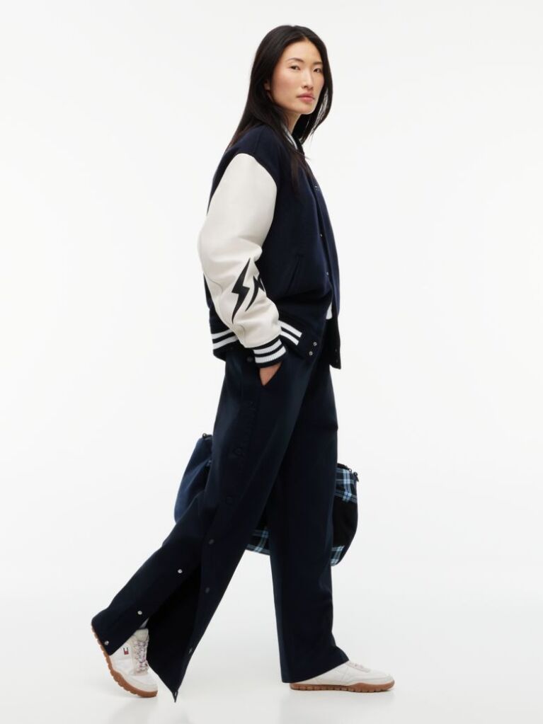 Blue Tommy Hilfiger x FRGMT Pantaloni Chinos Cu Croiala Lejera Si Nasture  Barbati
