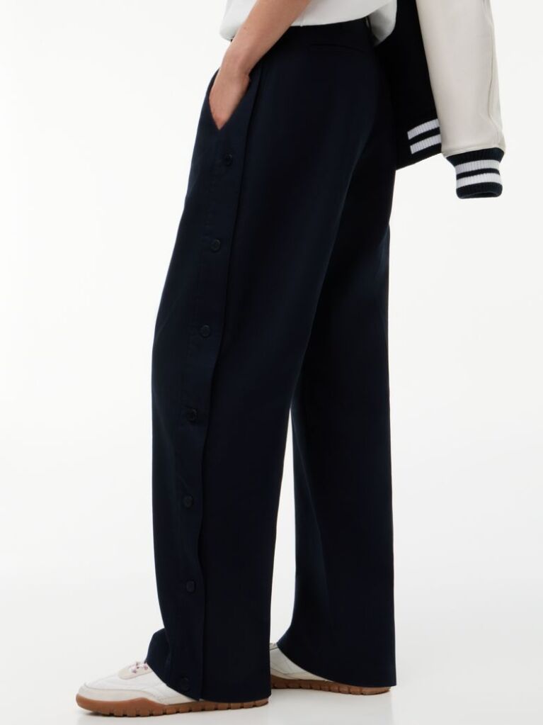 Blue Tommy Hilfiger x FRGMT Pantaloni Chinos Cu Croiala Lejera Si Nasture  Barbati